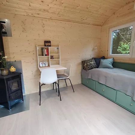 Sunny Hill Tiny House Fuer 2 Personen